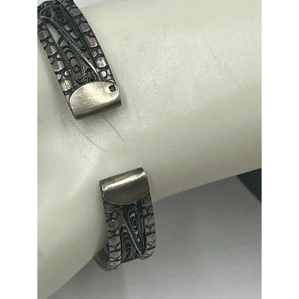 Sterling Silver Signed Open Filigree Nugget Border Cuff Bracelet 31 grams, 7.5”‎